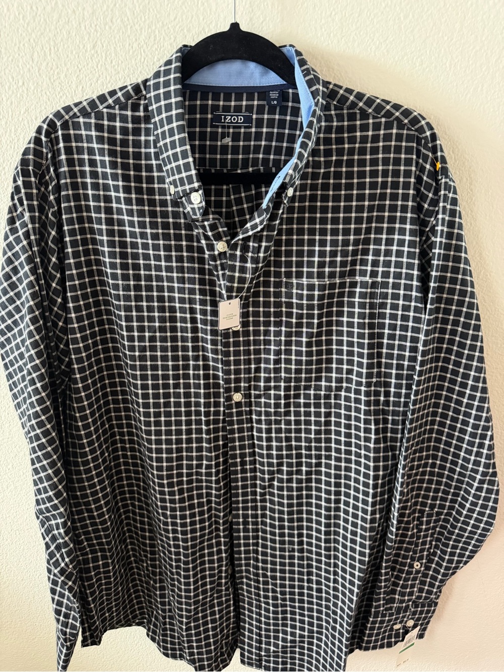 IZOD Men’s Plaid Button-Down Shirt – Black & White – Size L – NWT